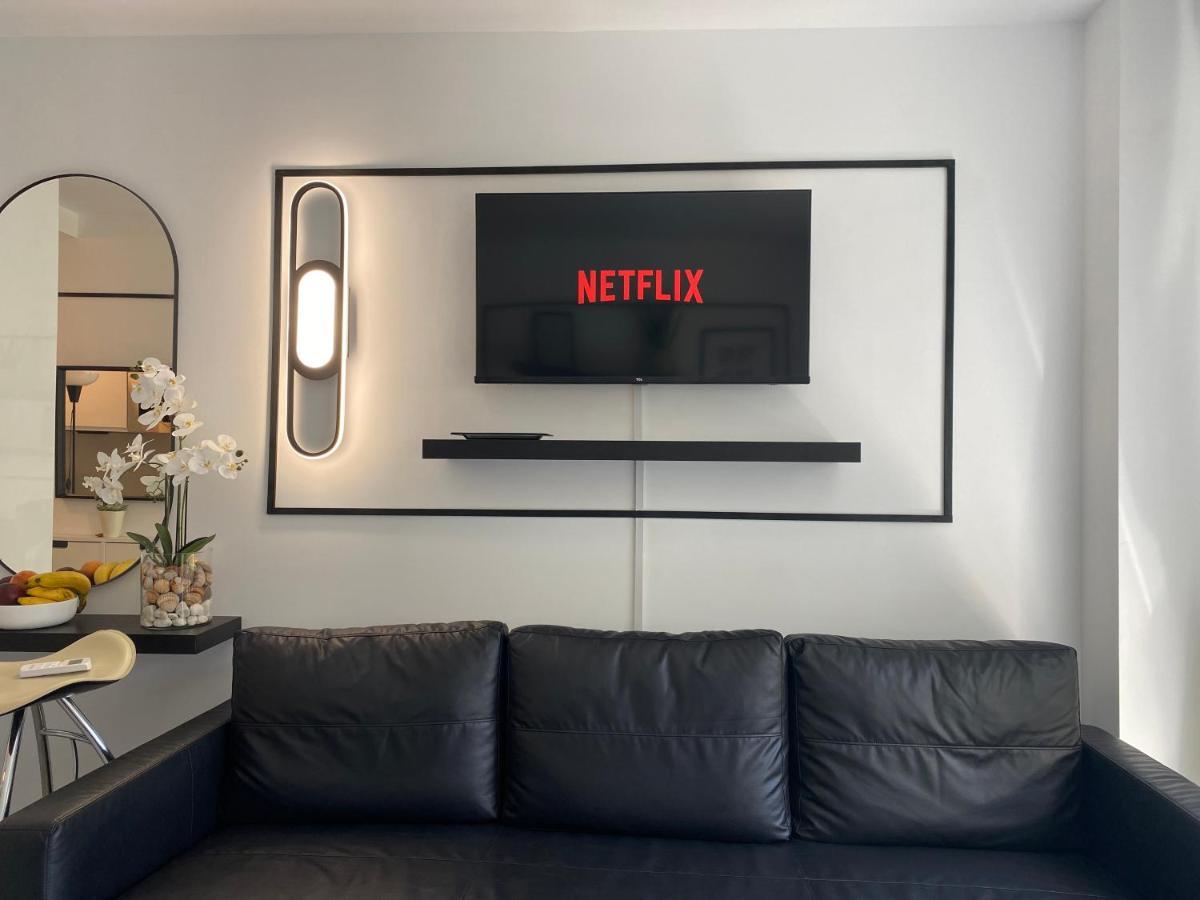Modern Sea View Studio In Benal Beach Benalmádena Εξωτερικό φωτογραφία