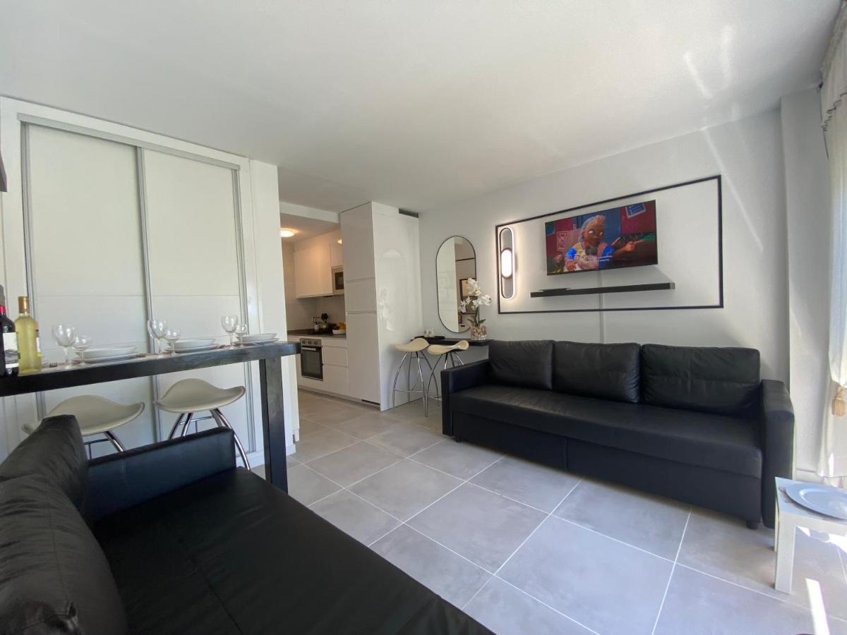 Modern Sea View Studio In Benal Beach Benalmádena Εξωτερικό φωτογραφία