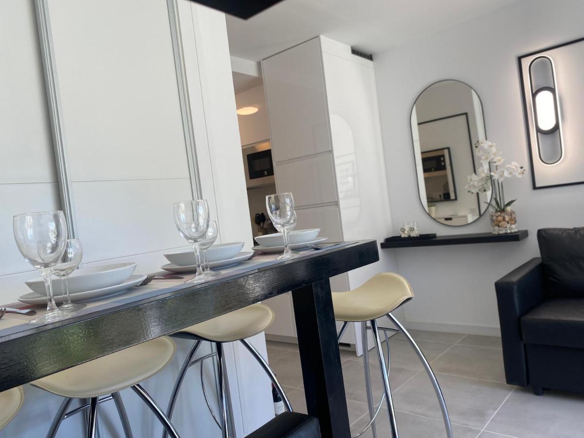 Modern Sea View Studio In Benal Beach Benalmádena Εξωτερικό φωτογραφία