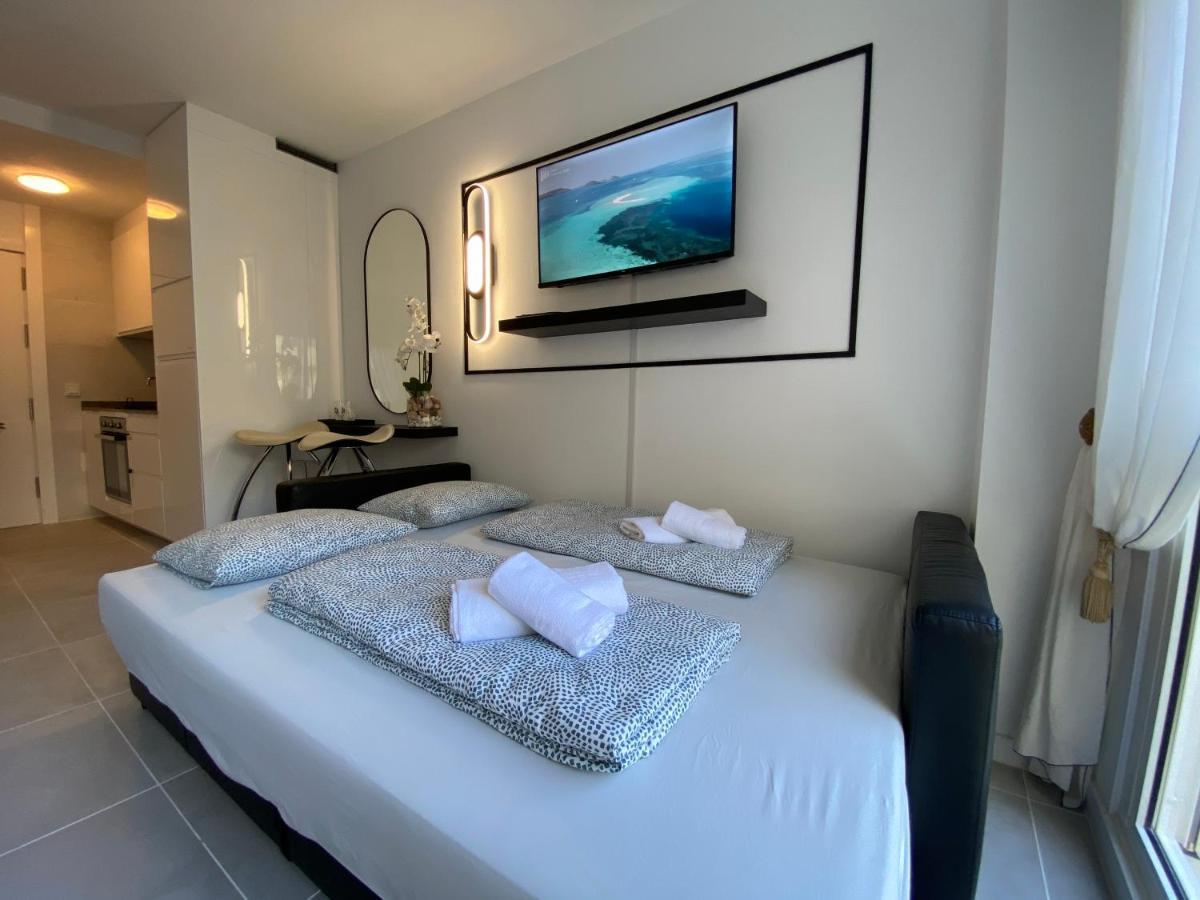Modern Sea View Studio In Benal Beach Benalmádena Εξωτερικό φωτογραφία