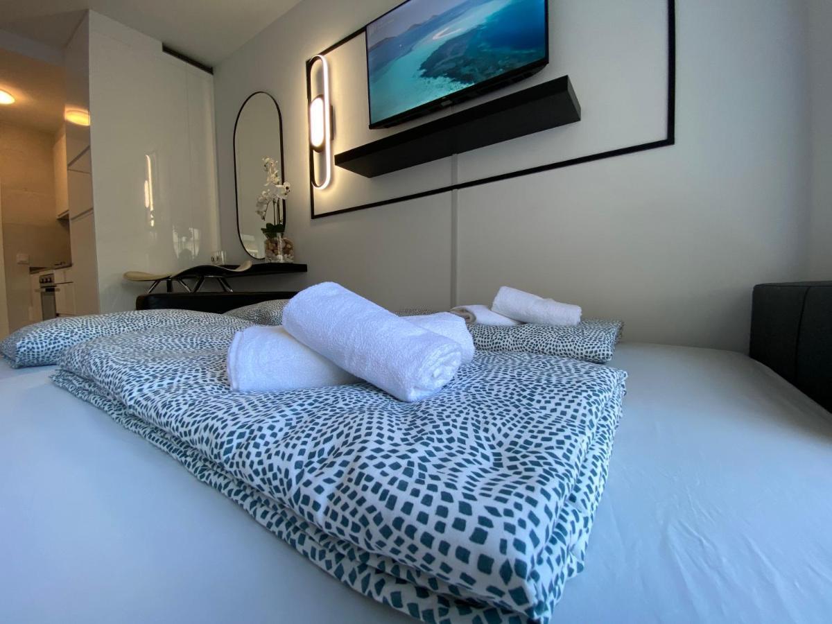 Modern Sea View Studio In Benal Beach Benalmádena Εξωτερικό φωτογραφία