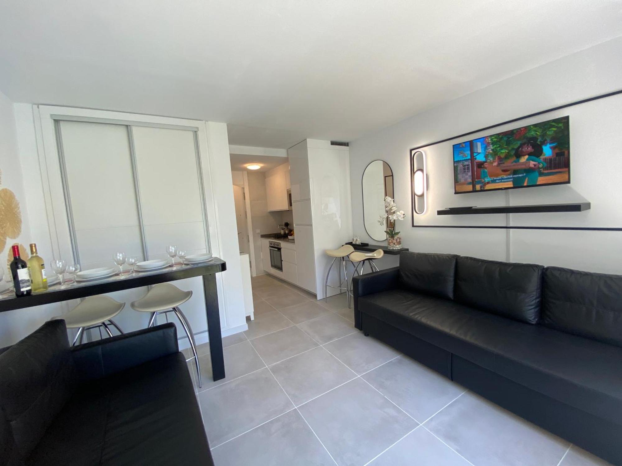 Modern Sea View Studio In Benal Beach Benalmádena Εξωτερικό φωτογραφία